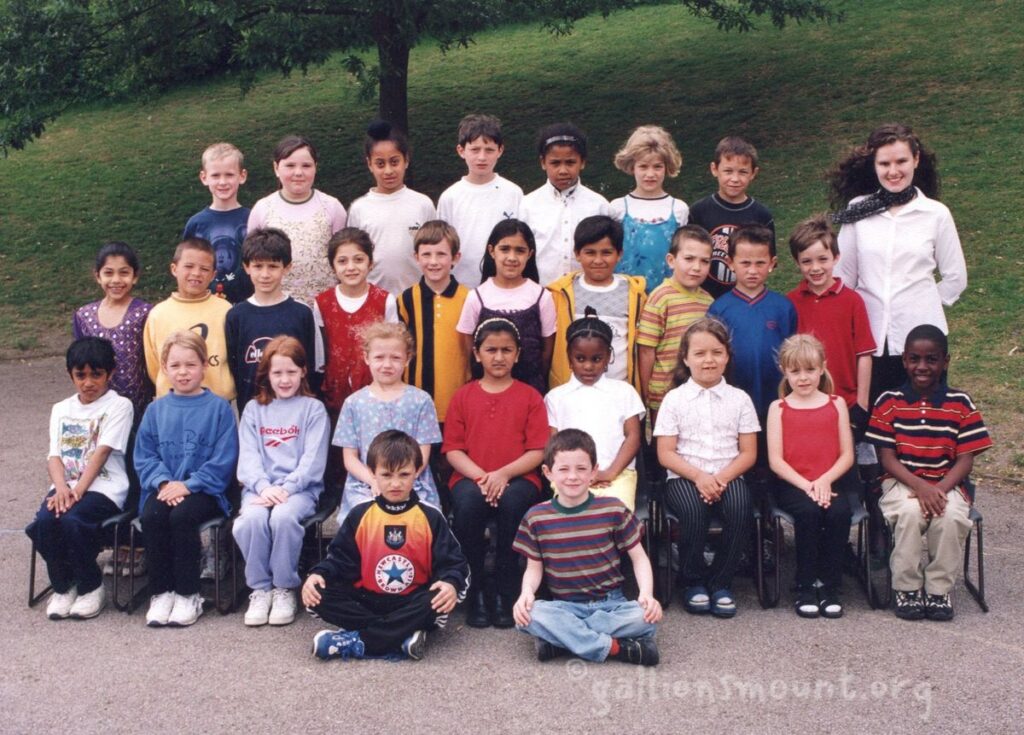 b.90-91 1999 Class 8 - comp