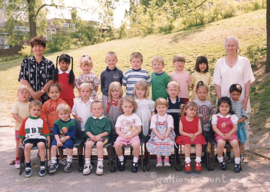 b.92-93 1997 Class Nurs - comp